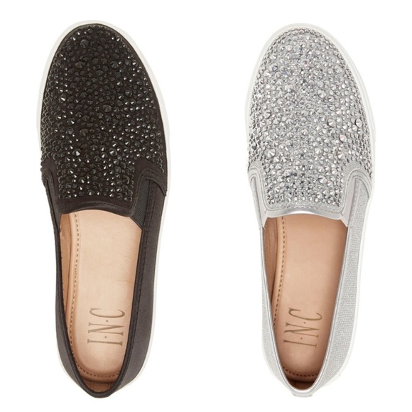 🆕Restock Sz-5.5 Sammie Silver Slip On Sneakers - Picture 4 of 4